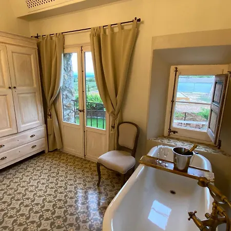 Farm stay Massana Pau