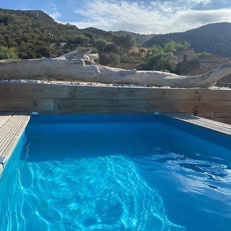 Massana Farm stay Pau